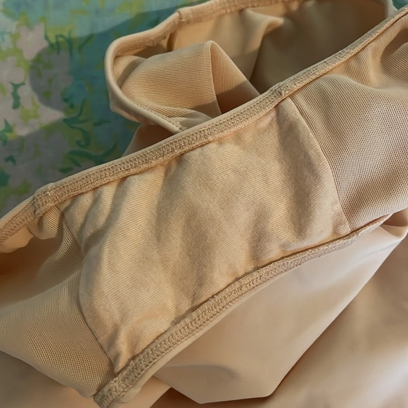 NWT Stylest | DreamSculpt Swim Bodysuit Medium Compression Cream $198 Retail - Picture 10 of 10